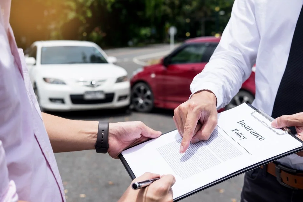 What to Expect When Hiring an Auto Accident Lawyer